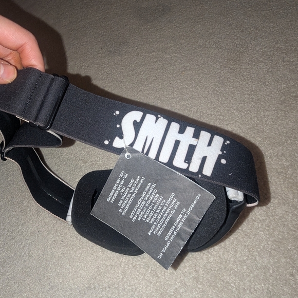 SMITH Black Goggles with Brown Tint - Picture 7 of 9